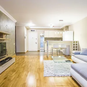 luxury-apartment-bucharest-mall-area.bucharesthotelsnow.com/